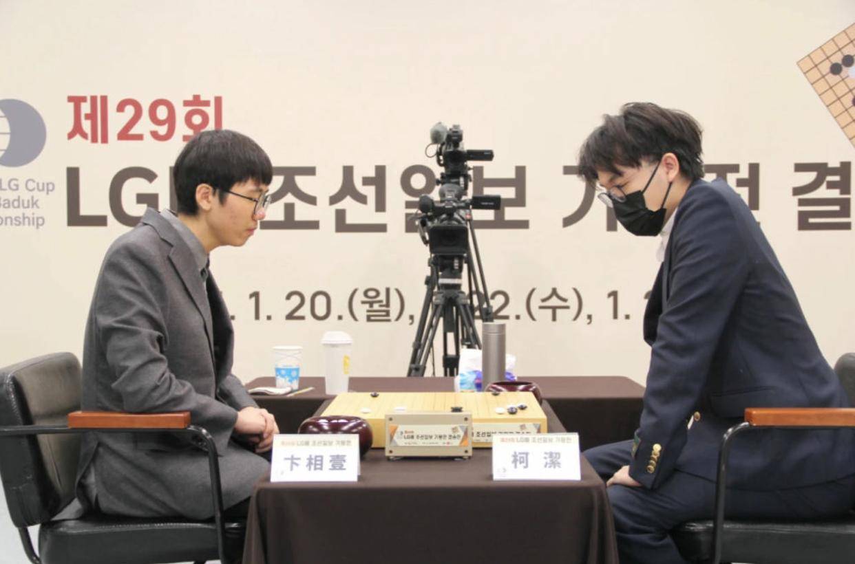 皇冠信用网会员_多位棋手谈柯洁被判负皇冠信用网会员，主教练称比赛前刚叮嘱过，棋手战鹰：棋不能也不该这样去赢