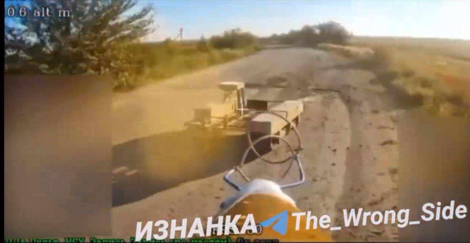 皇冠代理登1_俄军这次大意了皇冠代理登1，包饺子失败：机器人突入红军城，乌军一夜全跑了