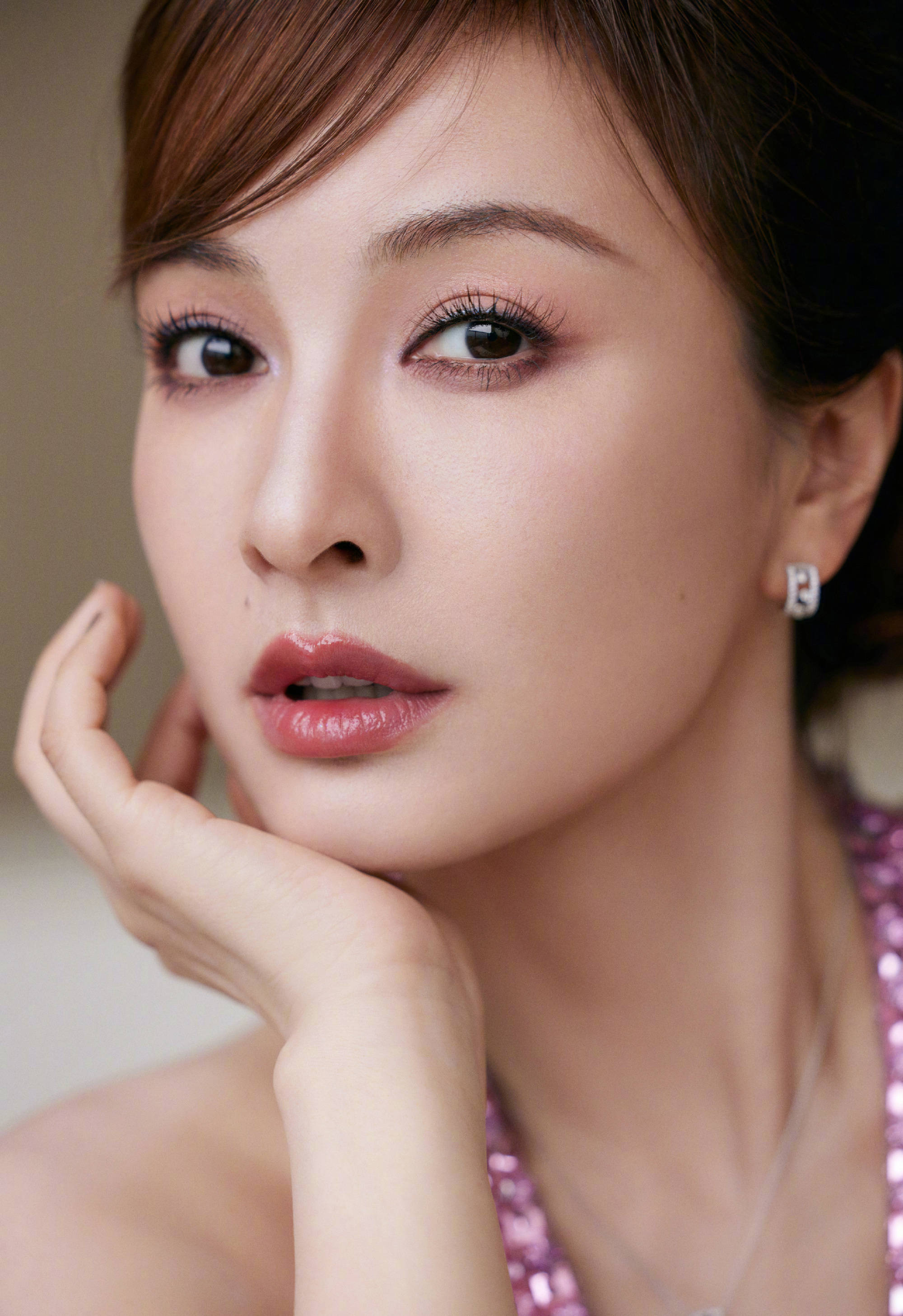 阿森纳足球
_吴昕被曝“资产十位数”：没老公没孩子财富自由有多爽阿森纳足球
？