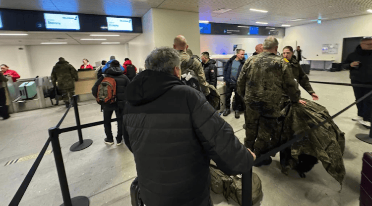 皇冠 tg@hga010_德媒：德国军事人员突然秘密撤离格陵兰岛