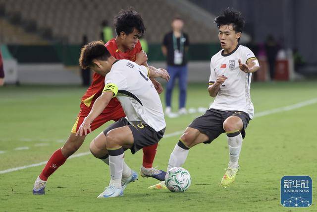 皇冠b盘_U23足球亚洲杯半决赛：中国队2-0领先越南队